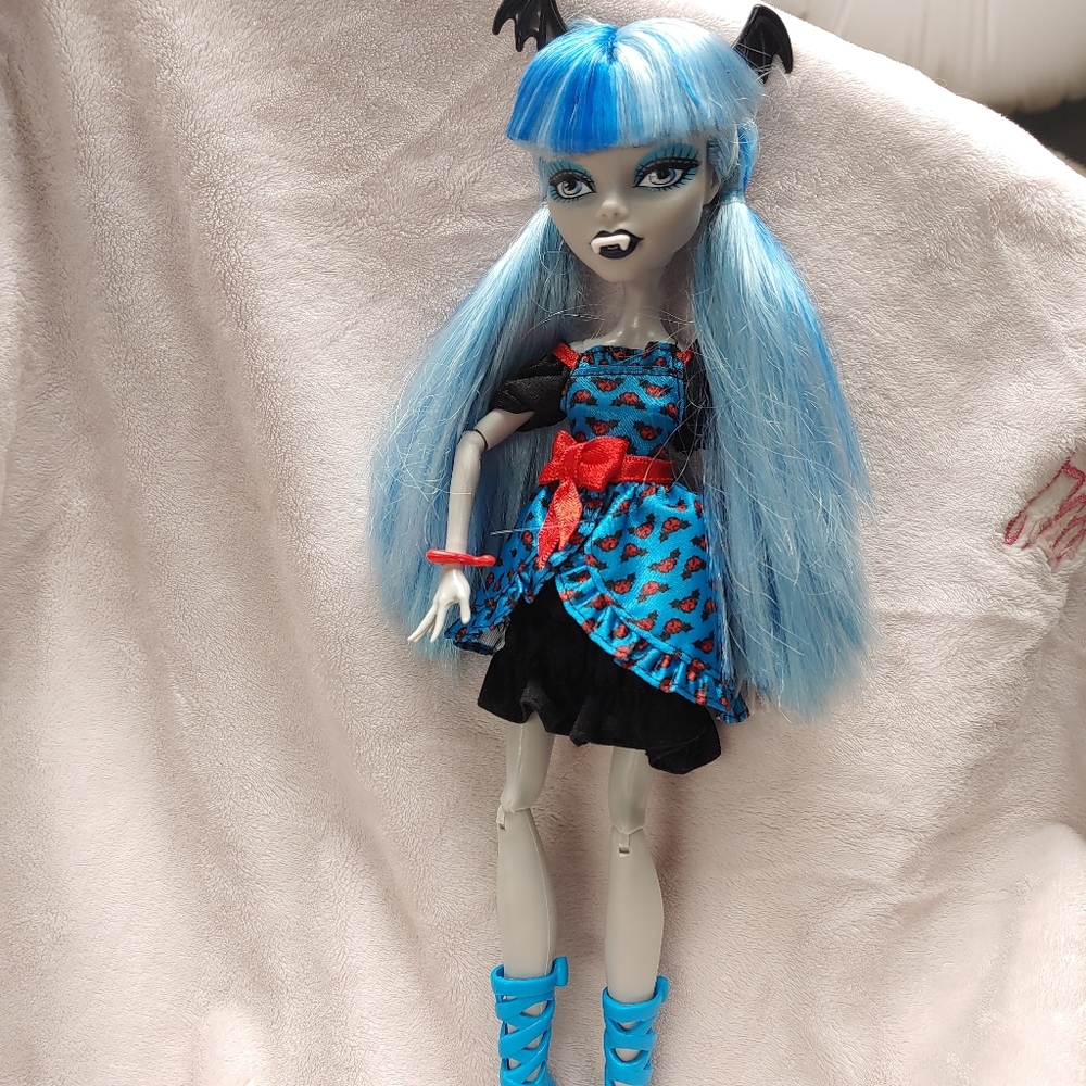 Monster High Ghoulia Yelps
